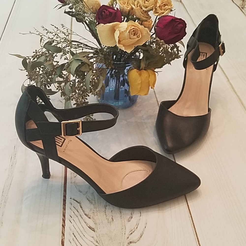 Like new, comfortable stiletto heels, ankle strap